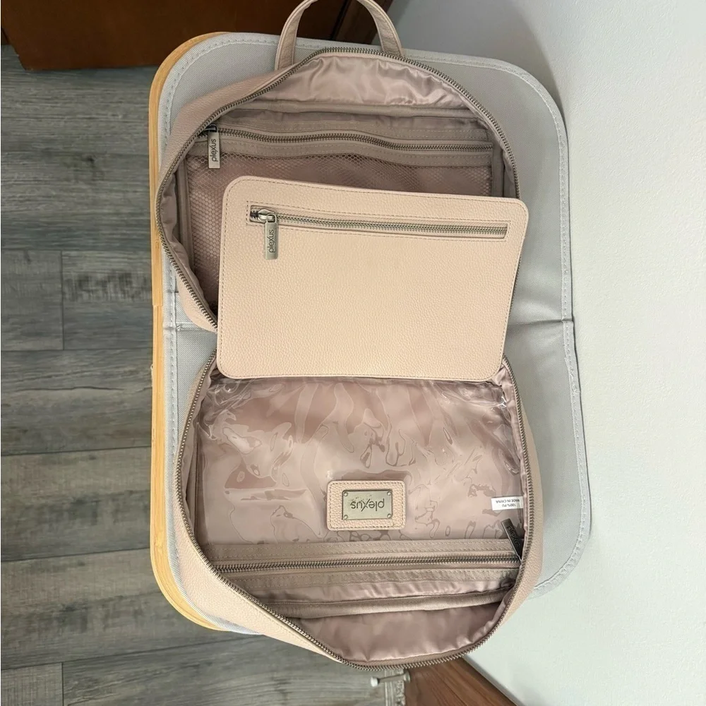 Large Travel Cosmetic Case